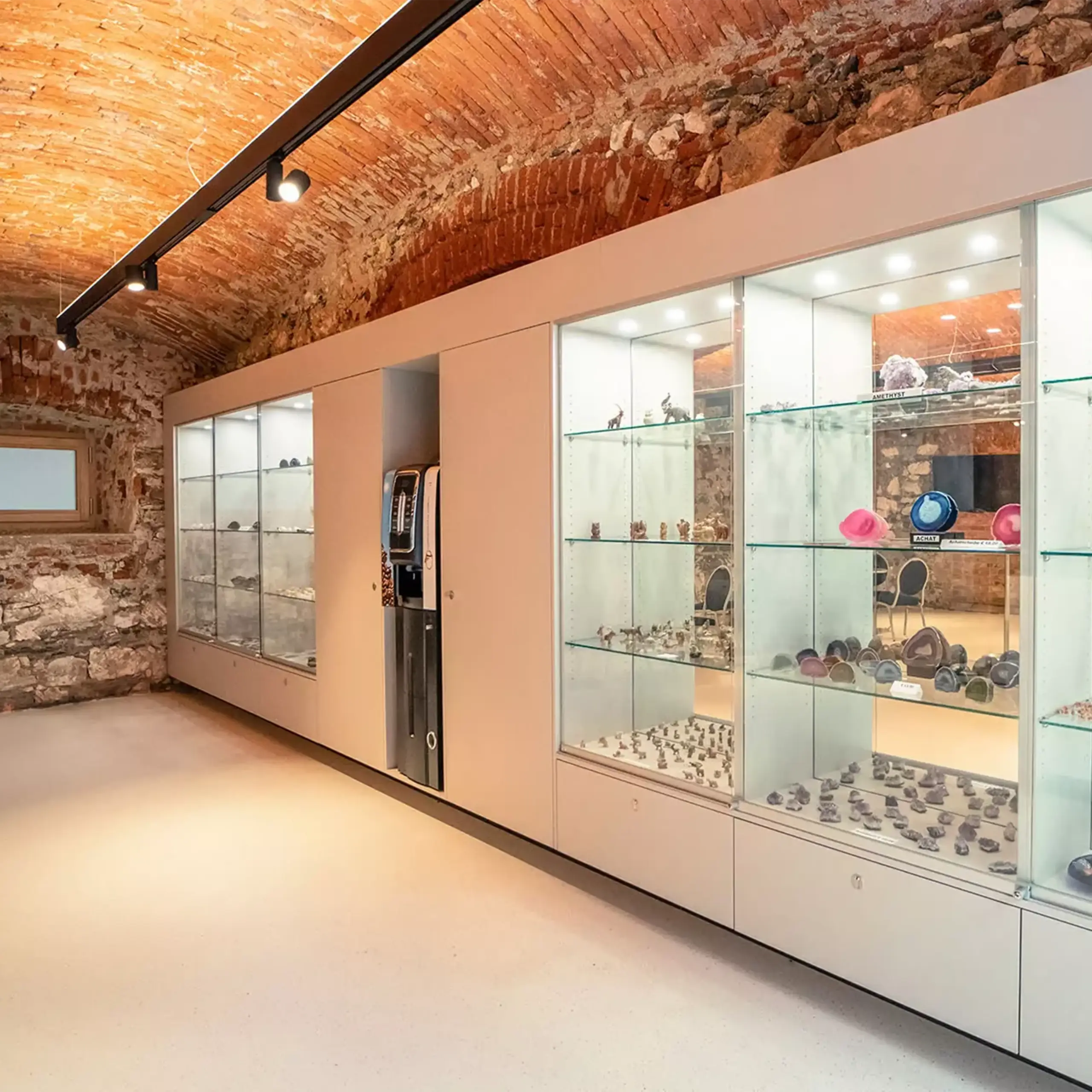 stugeba-tischlerei-moeblierung-museum-griffen-web-01